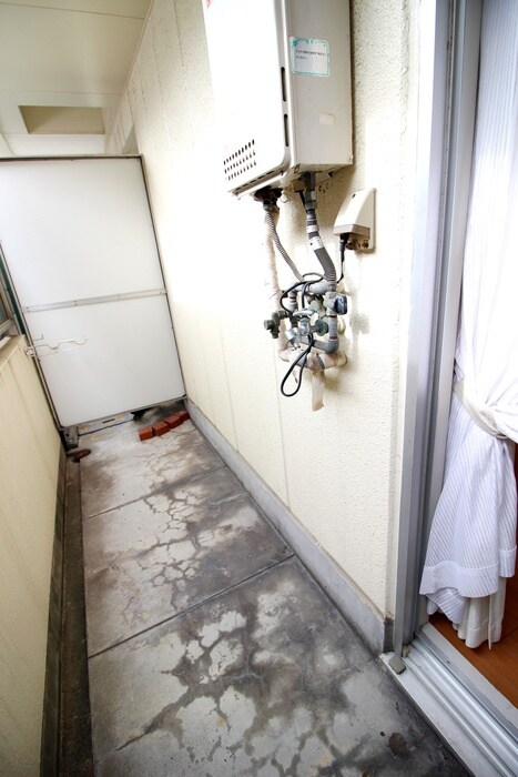 物件内観写真11　(洗濯機置場)