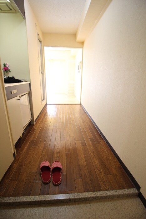 物件内観写真14　(廊下)