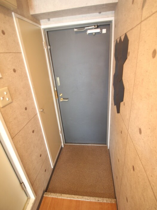 物件内観写真15　(玄関)