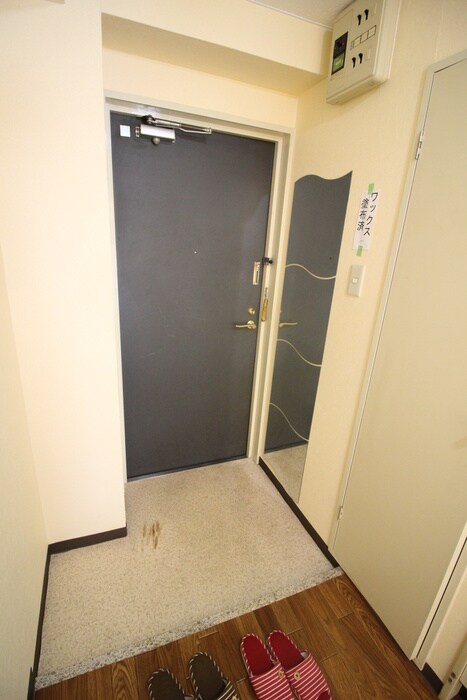 物件内観写真17　(玄関)