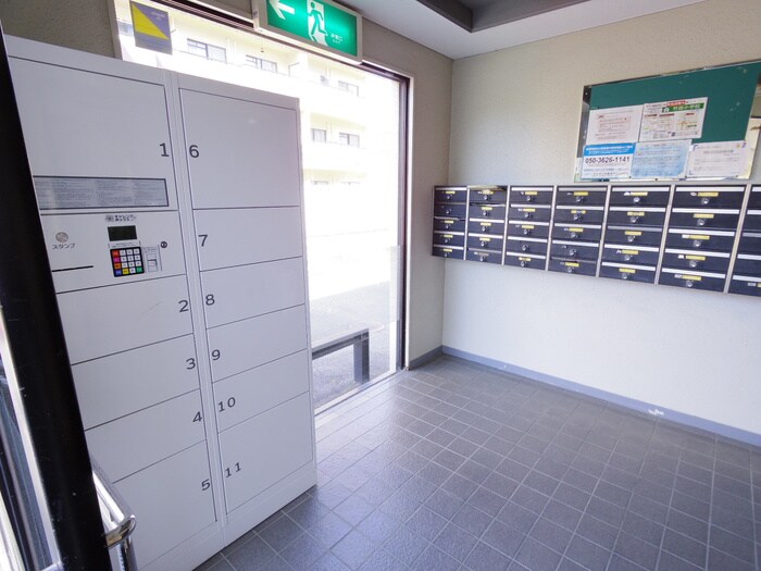 物件外観写真4　(建物設備)