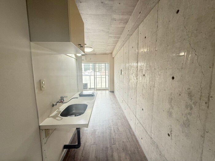 物件内観写真14　(廊下)