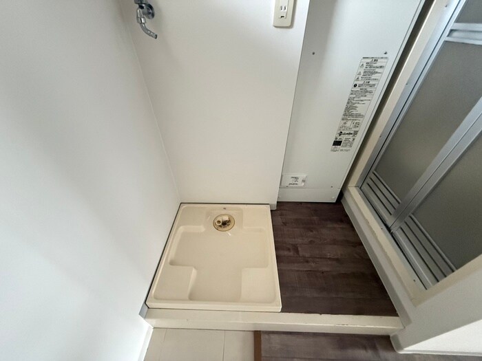 物件内観写真20　(洗濯機置場)