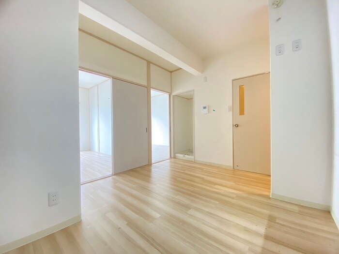 物件内観写真8　(居室)