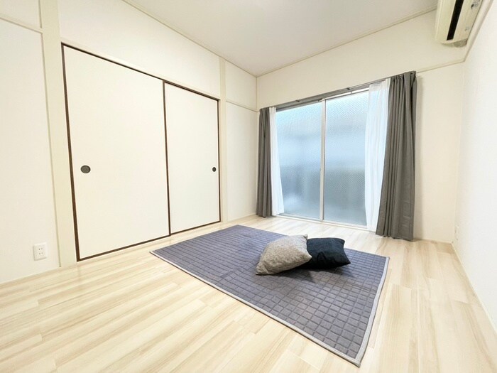 物件内観写真8　(居室)