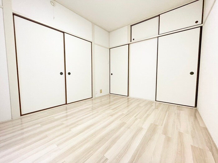 物件内観写真10　(居室)