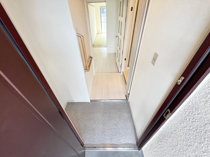 物件内観写真20　(玄関)