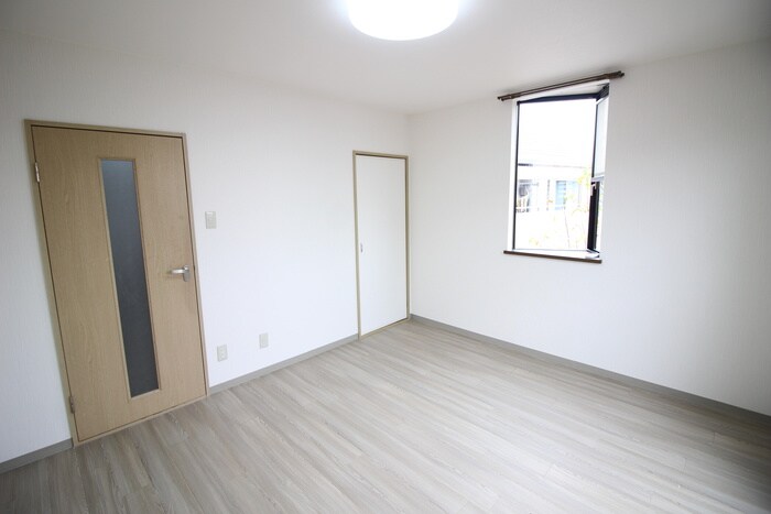 物件内観写真9　(居室)