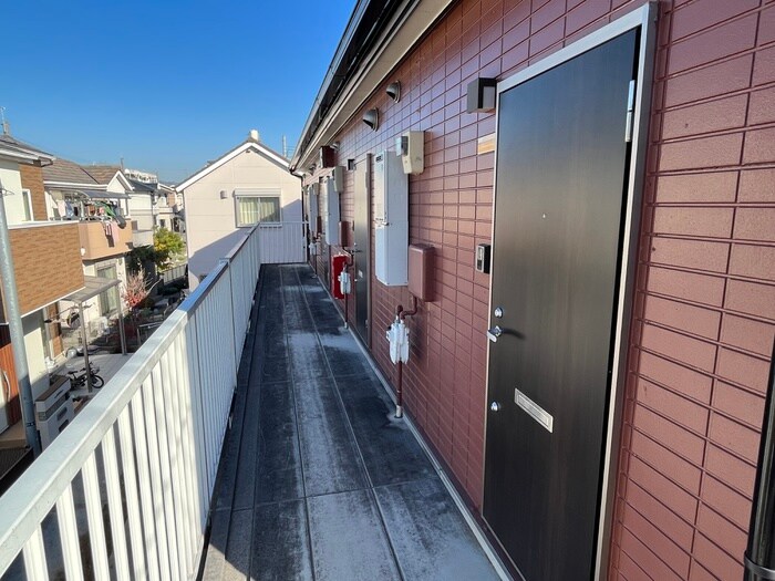 物件外観写真4　(駐輪場)