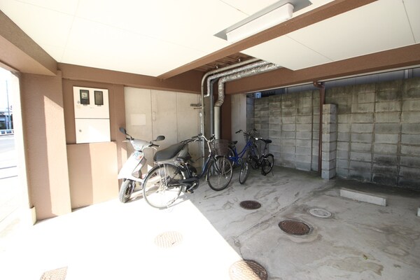 駐輪場