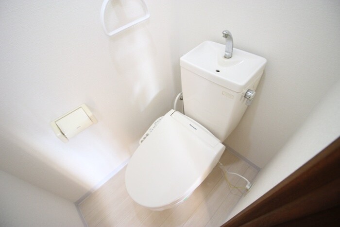 物件内観写真10　(トイレ)