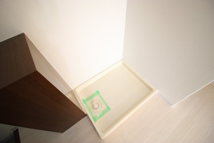 物件内観写真12　(洗濯機置場)