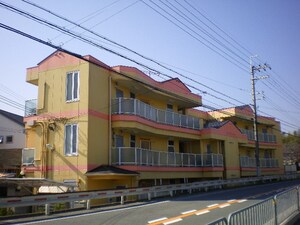 スフィンクス・ニシ外観写真