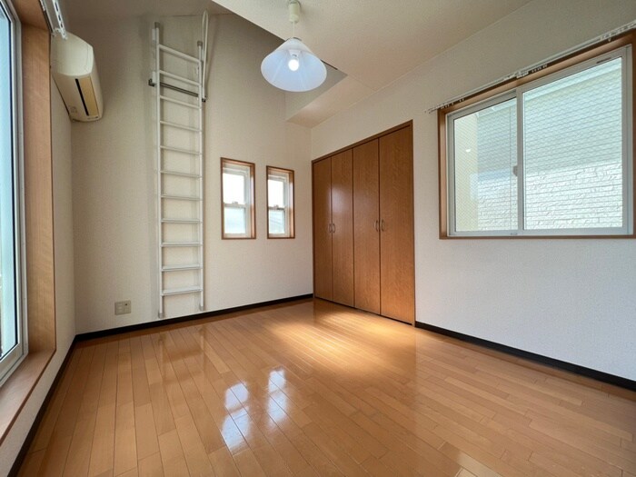 物件内観写真5　(居室)