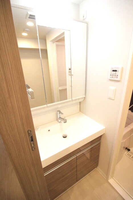 物件内観写真11　(洗面)