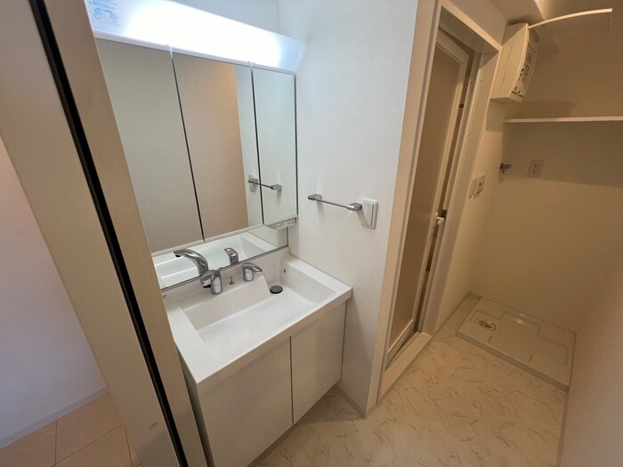 物件内観写真9　(洗面)