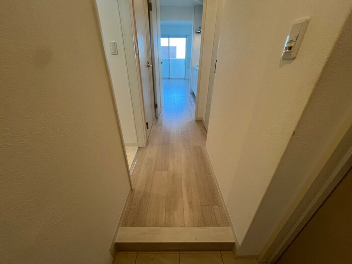 物件内観写真17　(廊下)