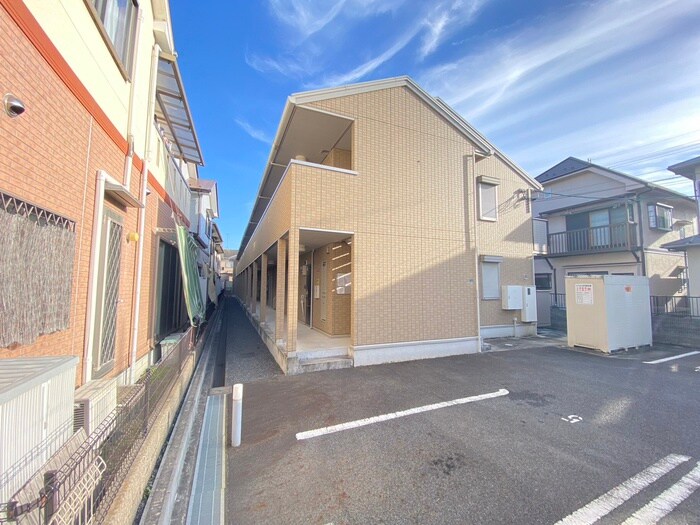 物件外観写真2　(外観写真)