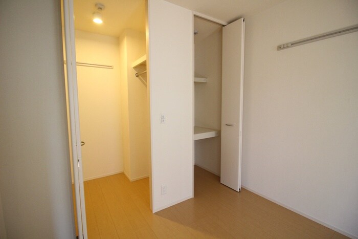 物件内観写真8　(収納)