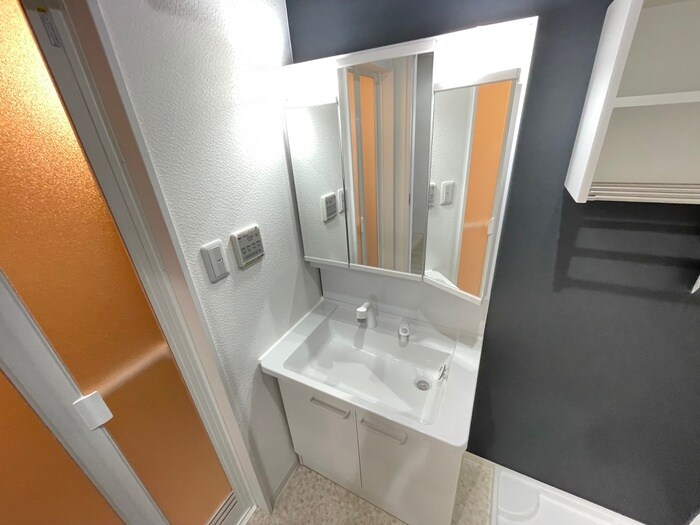 物件内観写真11　(洗面)