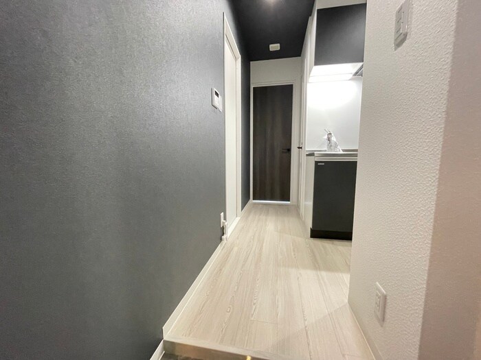 物件内観写真17　(廊下)