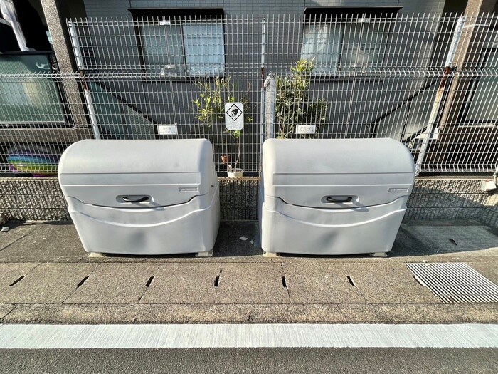 物件外観写真4　(建物設備)