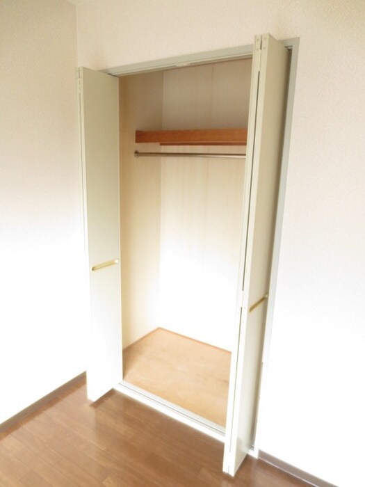 物件内観写真15　(収納)