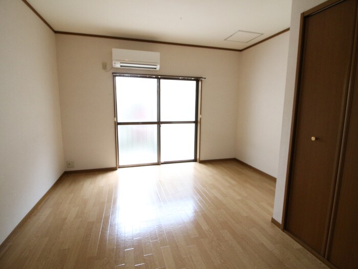 物件内観写真12　(居室)