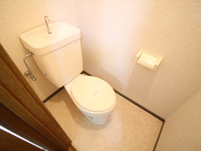 物件内観写真14　(トイレ)