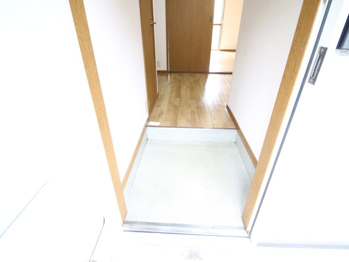 物件内観写真22　(玄関)