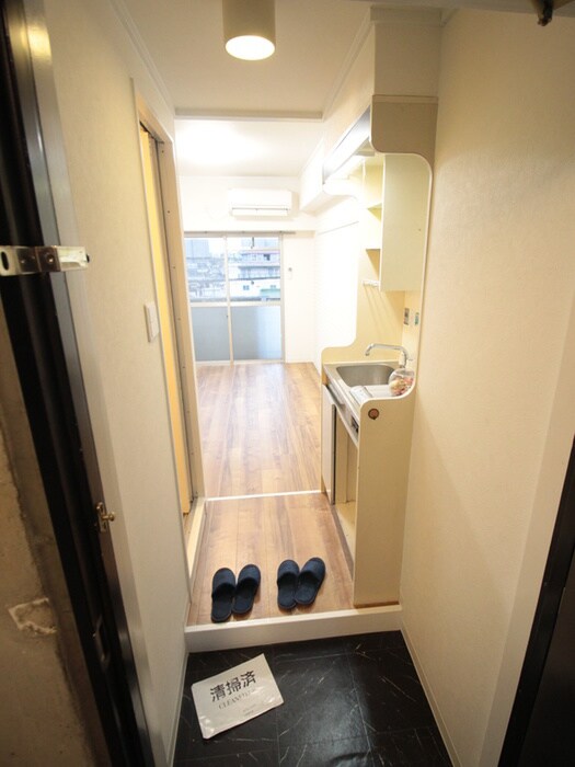 物件内観写真7　(玄関)