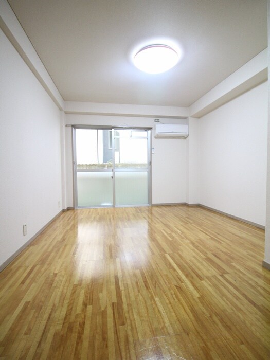 物件内観写真6　(居室)