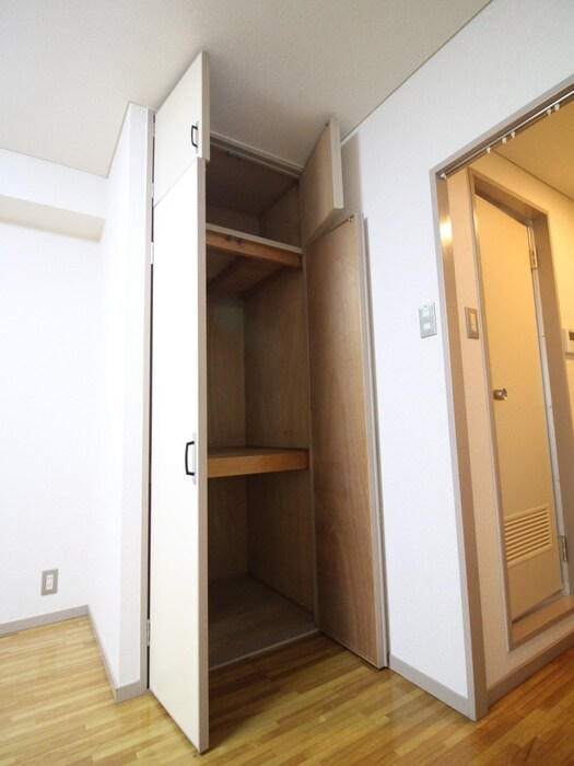 物件内観写真9　(収納)
