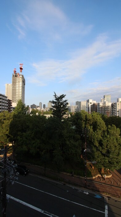 物件内観写真17　(室内からの展望)