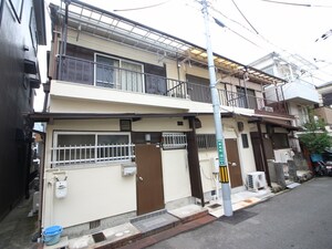 東和町テラスハウス外観写真