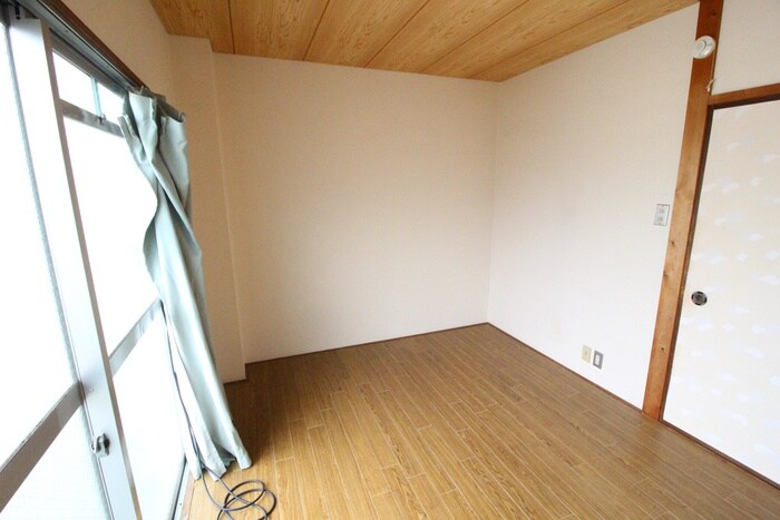物件内観写真9　(居室)