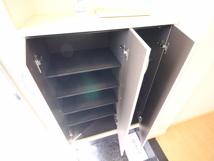 物件内観写真16　(靴箱)