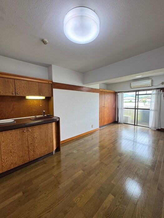 物件内観写真6　(居室)