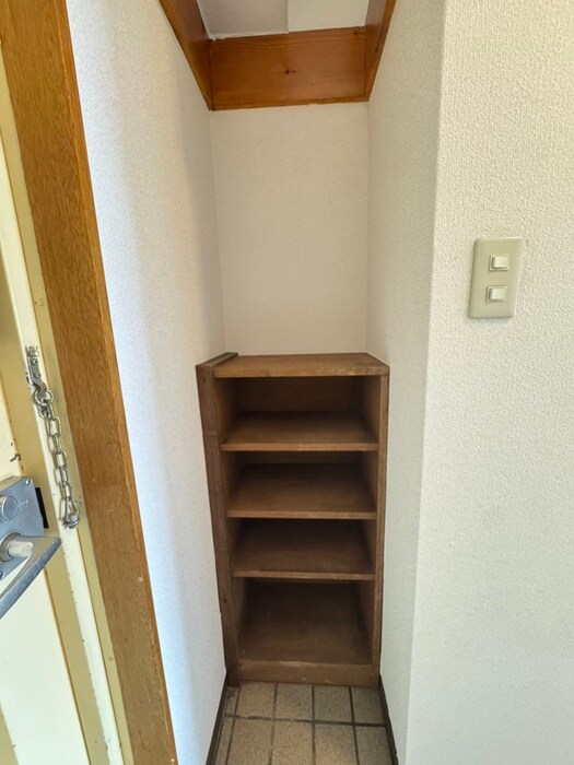 物件内観写真15　(靴箱)