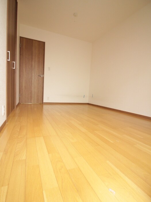 物件内観写真6　(居室)