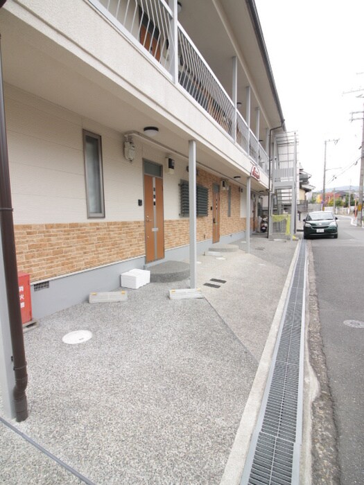 物件外観写真3　(駐車場)