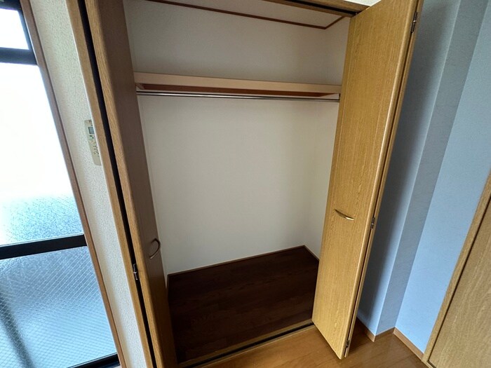 物件内観写真15　(収納)
