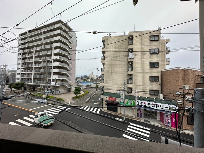 物件内観写真19　(室内からの展望)