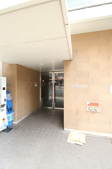 物件外観写真5　(エントランス部分)