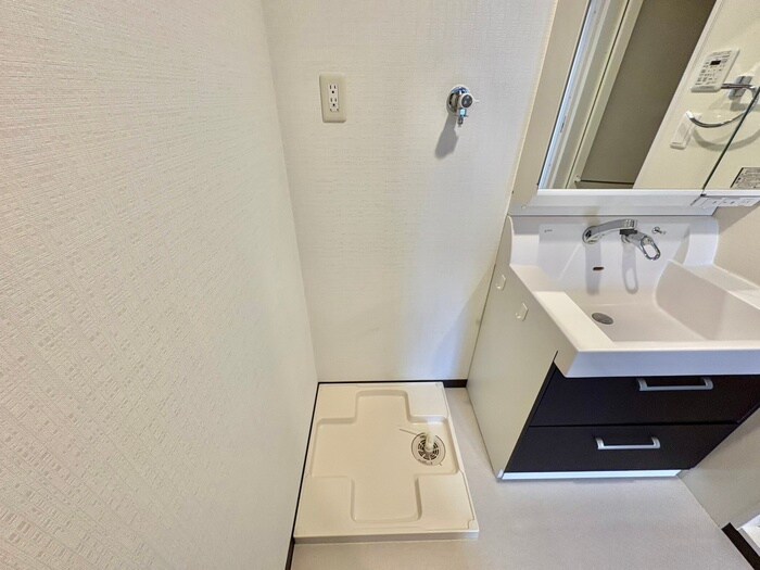 物件内観写真13　(洗濯機置場)