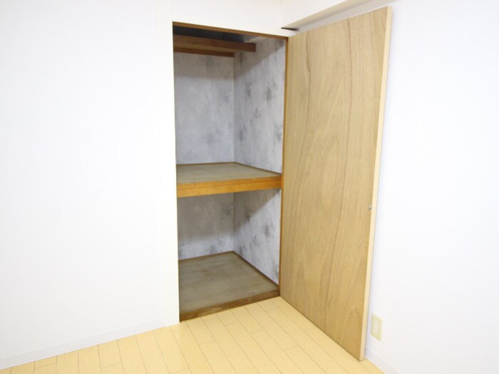 物件内観写真18　(収納)