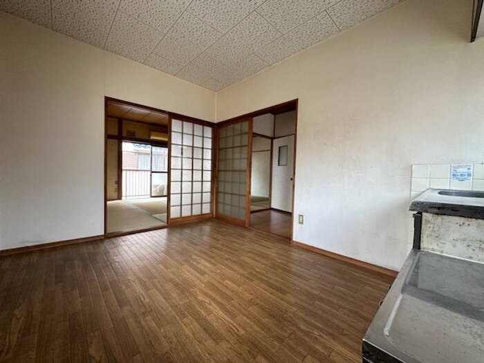 物件内観写真11　(居室)