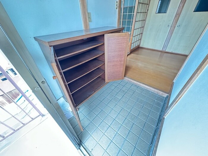 物件内観写真13　(靴箱)