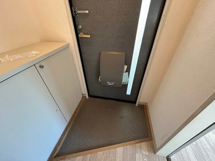 物件内観写真15　(玄関)