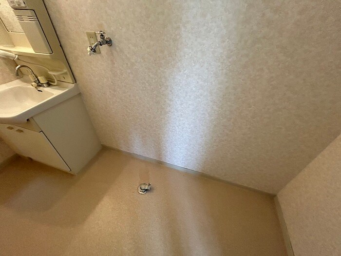 物件内観写真19　(洗濯機置場)